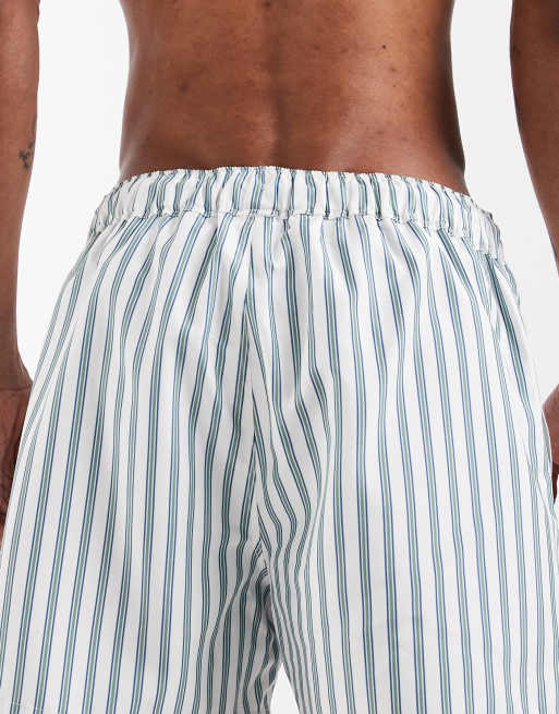 Shorts de baño cortos blancos a rayas verdes con bordados de ASOS DESIGN, 5 de 5