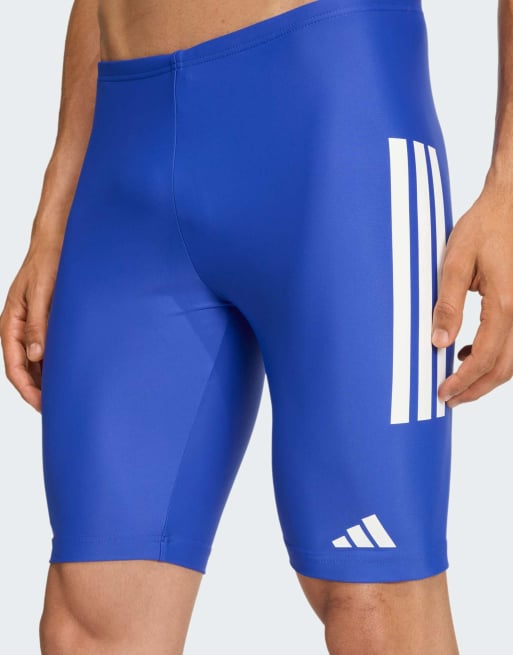 Shorts de baño de 8" azul intenso y blancos estilo jammers con 3 rayas de adidas Performance, 3 de 4