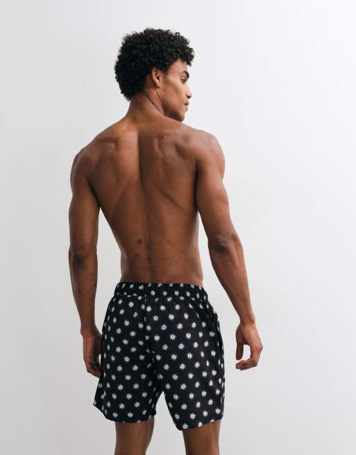 Shorts de baño de largo medio negros con diseño estampado de ASOS DESIGN, 5 de 5