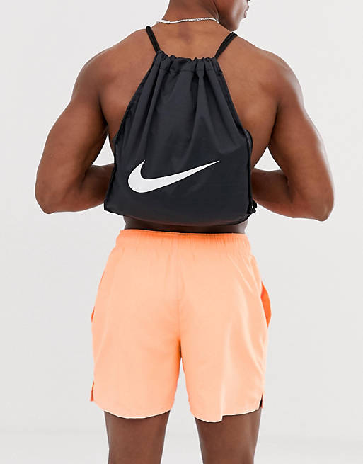 Shorts de baño muy cortos naranja NESS9502-849 Volley de Nike | ASOS