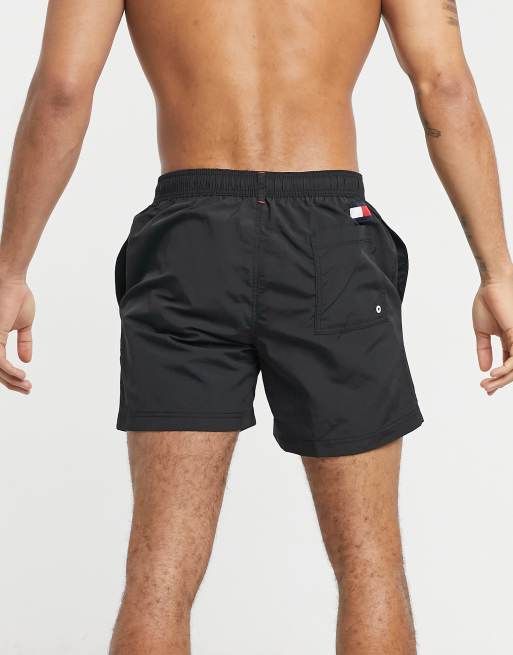 Shorts de baño negros con logo pequeño de Tommy Hilfiger, 2 de 4