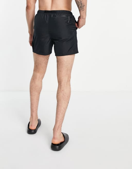 Shorts de baño negros utilitarios con cinturón de Nike Swimming, 2 de 4