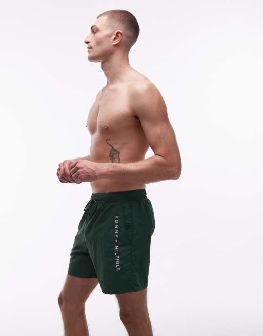 Shorts de baño verdes con logo, cordón ajustable y bolsillo con cremallera de Tommy Hilfiger , 3 de 5