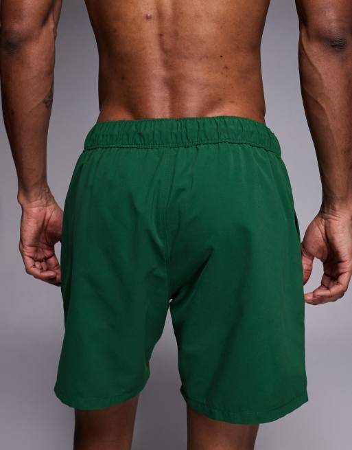 Shorts de baño verdes de largo medio con estampado posicional de ASOS DESIGN, 5 de 5