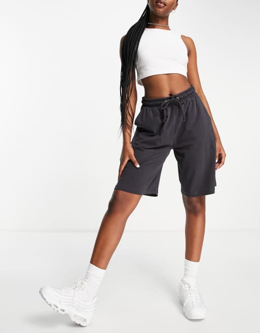 Shorts largos negros con cordón ajustable de Noisy May