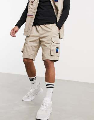 Шорты карго цвета хаки adidas Originals adiplore-Зеленый