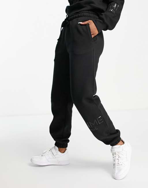 Sian Marie - Joggingbroek in zwart, deel van co-ord set