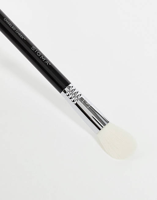 Sigma F76 Chiseled Cheek Brush