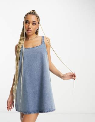 Signature 8 denim pinafore dress in mid wash-Blue