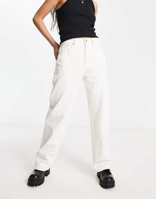 Signature 8 front seam straight leg jean in white