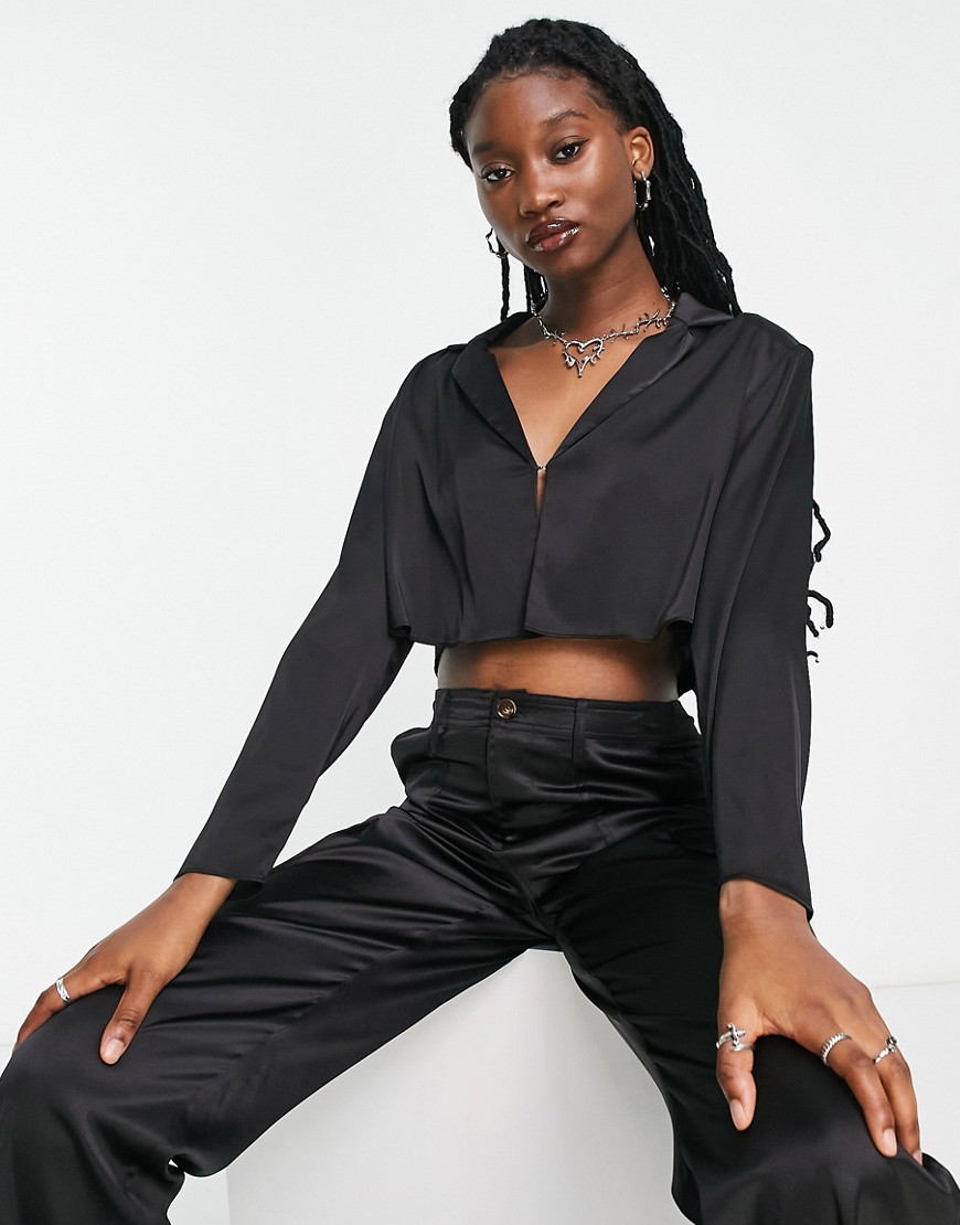 Signature 8 Sateen Cropped Blazer Top In Black