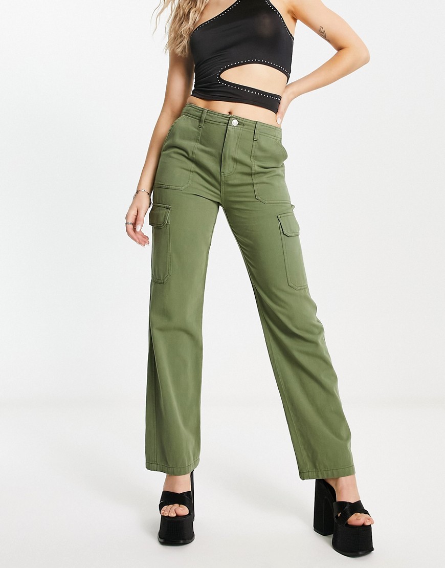 straight leg cargo pants in khaki-Green