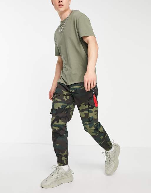 SikSilk cargo pants in camo | ASOS