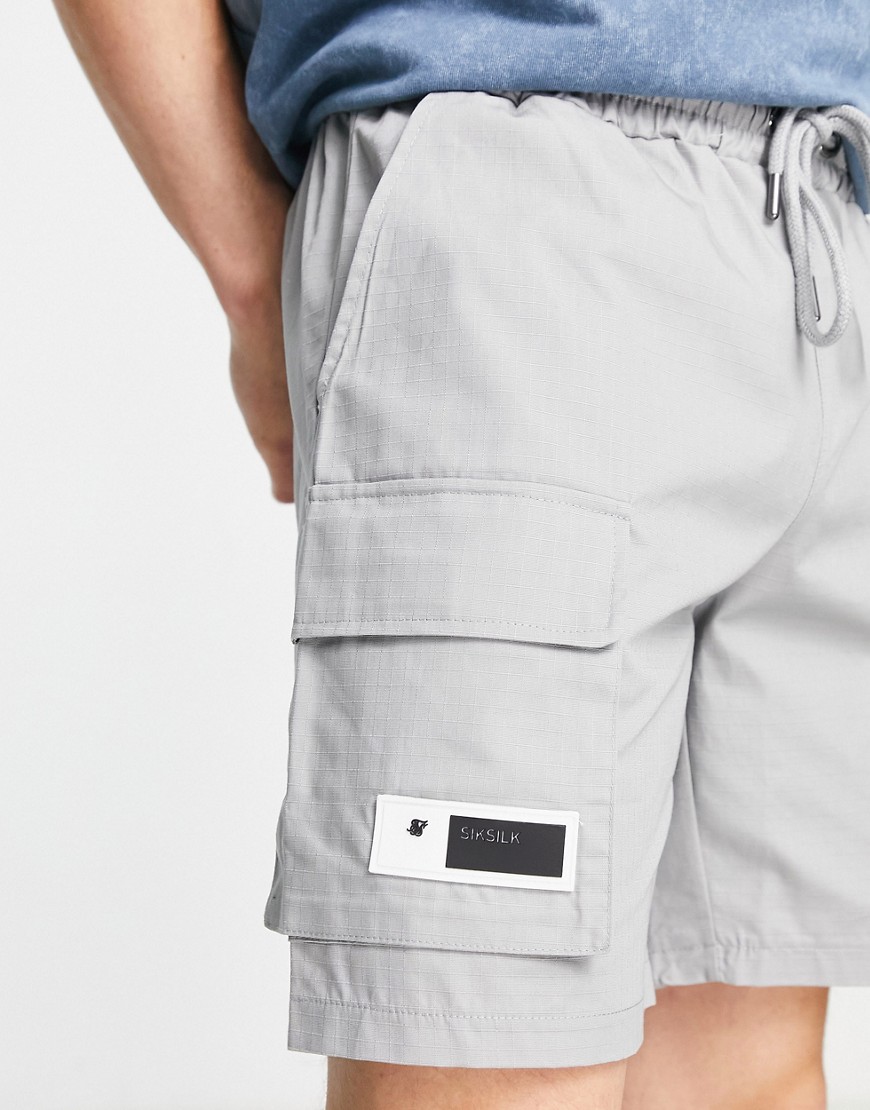 cargo shorts in light gray
