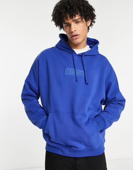 SikSilk - Oversized hoodie met logobadge in blauw