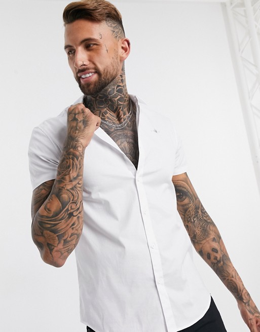 SikSilk short sleeve standard collar shirt in white