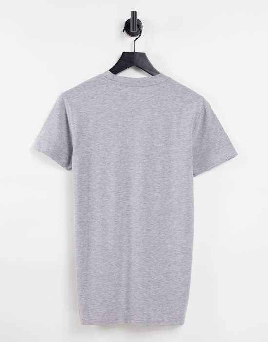 https://images.asos-media.com/products/siksilk-smart-essentials-t-shirt-in-gray/24533159-2?$n_550w$&wid=550&fit=constrain