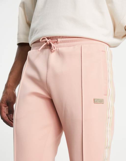 SilkSilk - Infinite - Joggers con pieghe rosa pallido con riga laterale, 3 di 4