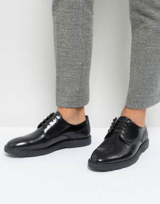 black shine shoes