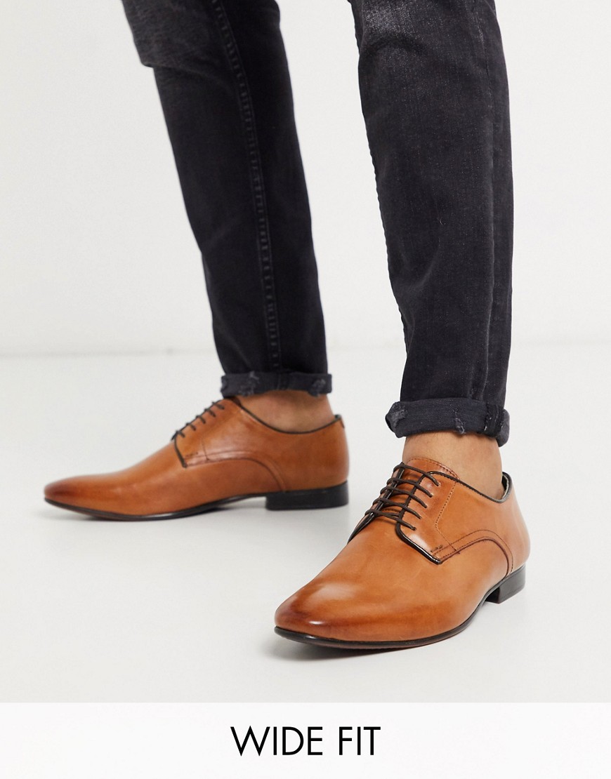 Silver Street - Nette schoenen met brede pasvorm in lichtbruin