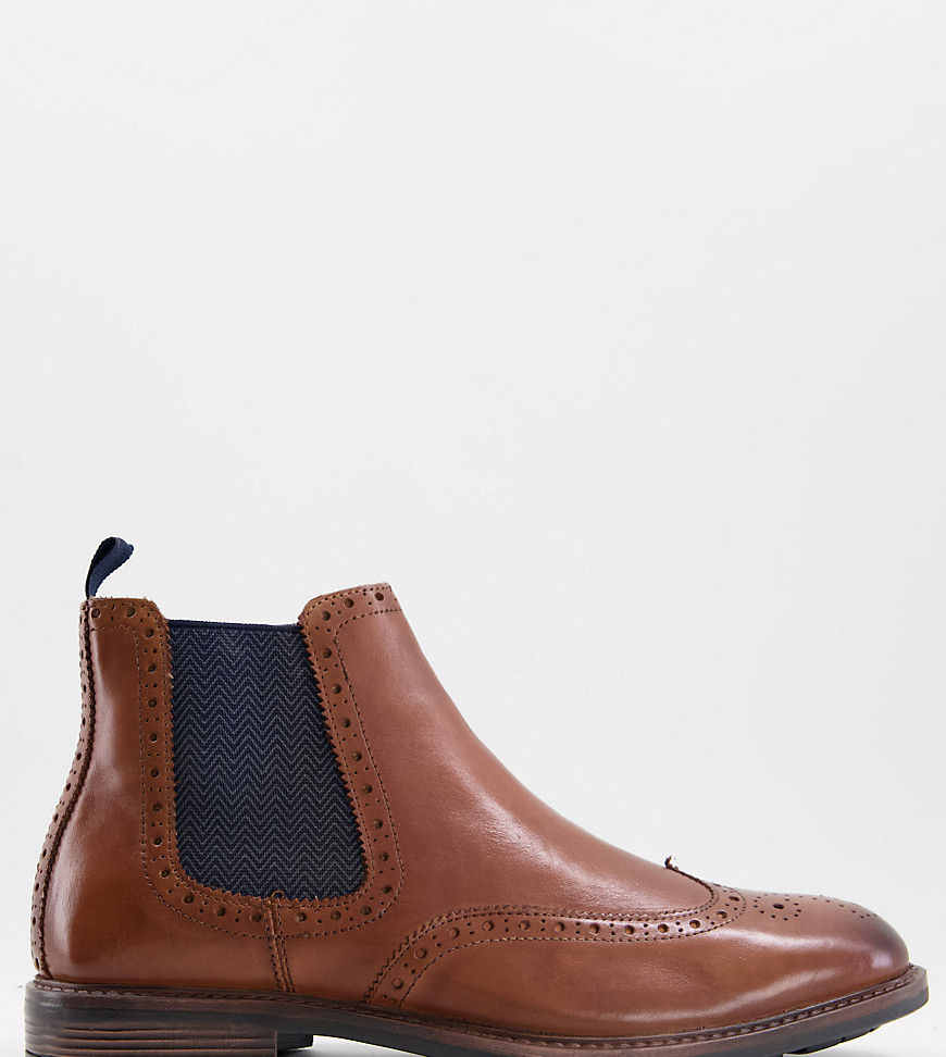 Silver Street wide fit leather chelsea boots in tan-Brown