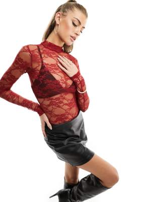 Simmi Clothing Simmi lace body in red