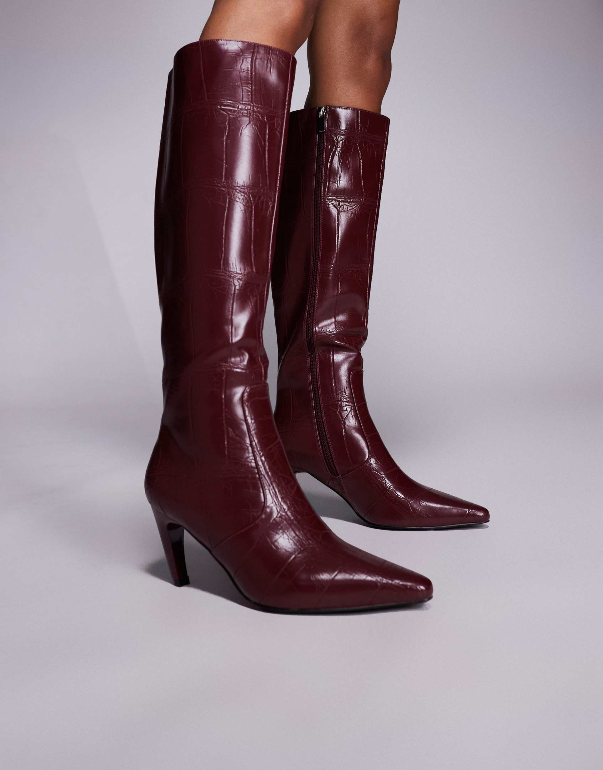 simmi lapis heeled knee boots in burgundy croc