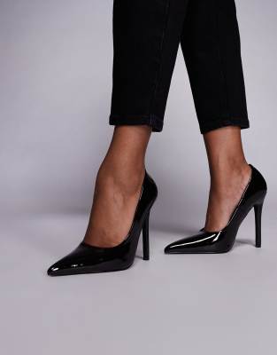 Simmi London Alez heeled pumps in chocolate patent