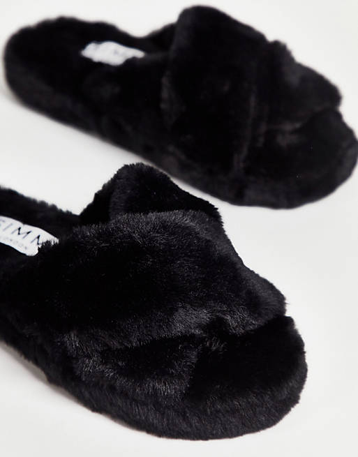 Loungewear Simmi London Alice fluffy slippers in black 