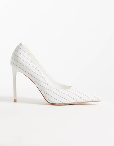 Simmi London – Arielle – Pumps in Weiß mit Nadelstreifen und Absatz - view 1