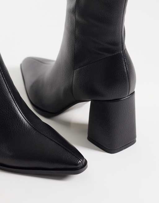 Simmi London Bark block heeled ankle boots in black, 3 of 4