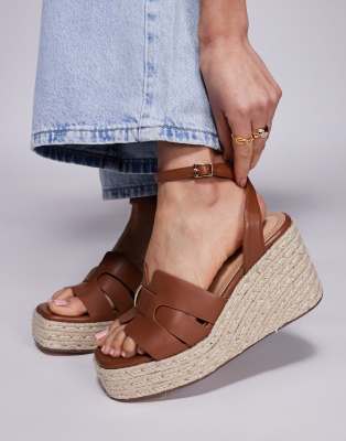 SIMMI London - Bellamy - Espadrilles in Hellbraun mit mittelhohem Keilabsatz