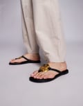 [SIMMI Shoes] Simmi London Bowe toe thong sandals with gold metal detail in black 37 BLACK