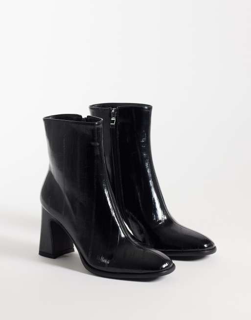 Simmi London Briar block heel ankle boots in black faux eel, 2 of 4
