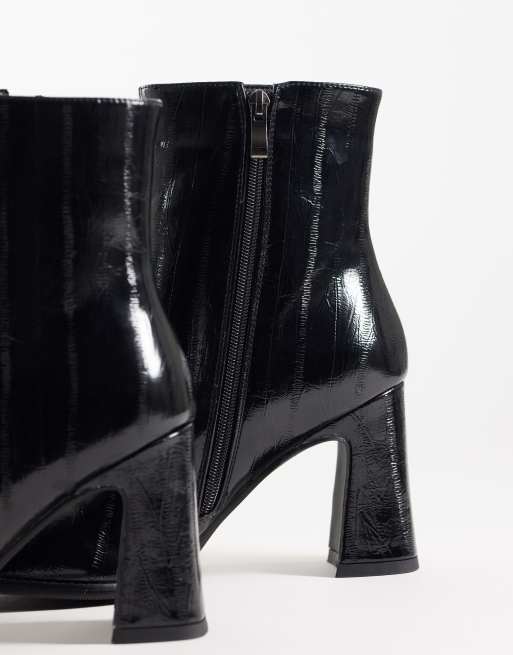 Simmi London Briar block heel ankle boots in black faux eel, 4 of 4