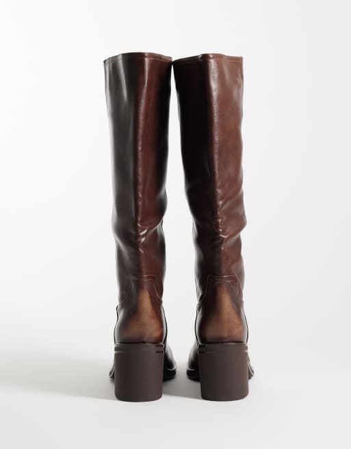 Simmi London Bryce kniehohe Stiefel mit Absatz in Braun, 5 von 5