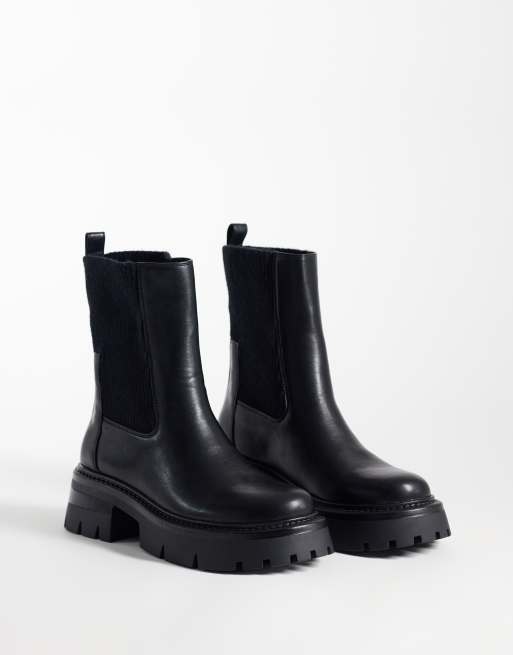 Simmi London Caitlin Chunky pull on ankle boots in black , 2 of 4