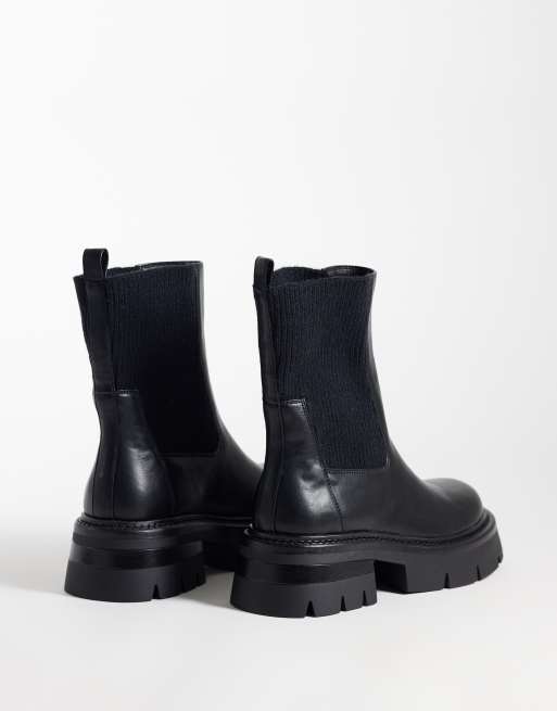 Simmi London Caitlin Chunky pull on ankle boots in black , 3 of 4