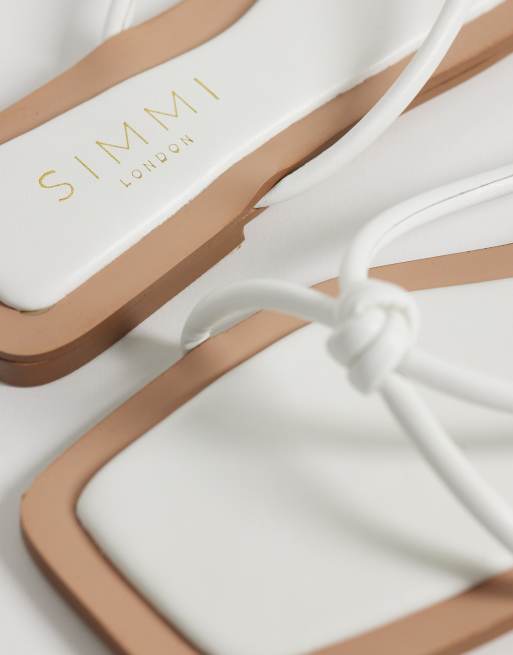 SIMMI London - Cola - Hvide flade sandaler med knudedetaljer, 3 af 4