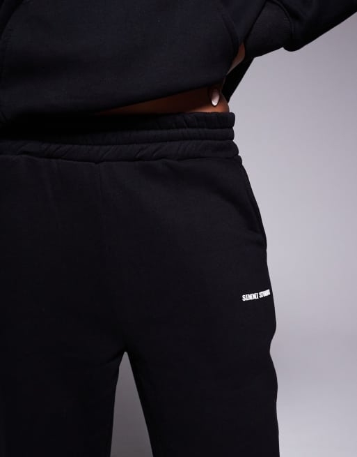 Simmi London Colby essentials flared joggers in black, 3 of 4