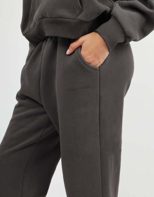 Simmi London Colby essentials flared joggers in dark grey, 3 of 4