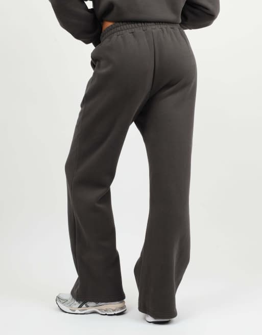 Simmi London Colby essentials flared joggers in dark grey, 4 of 4