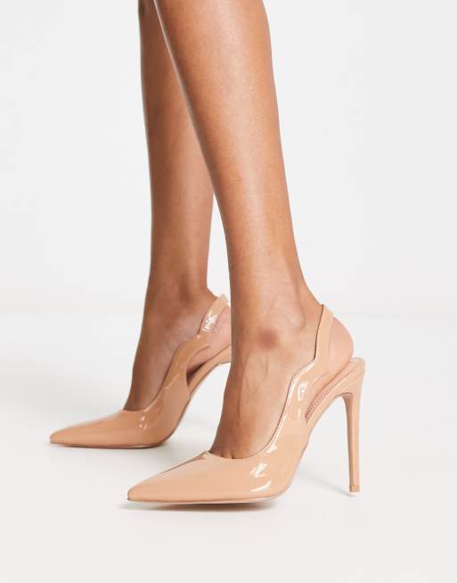 SIMMI London – Corale – Absatzschuhe in beiger Lackoptik mit Fersenriemen 
