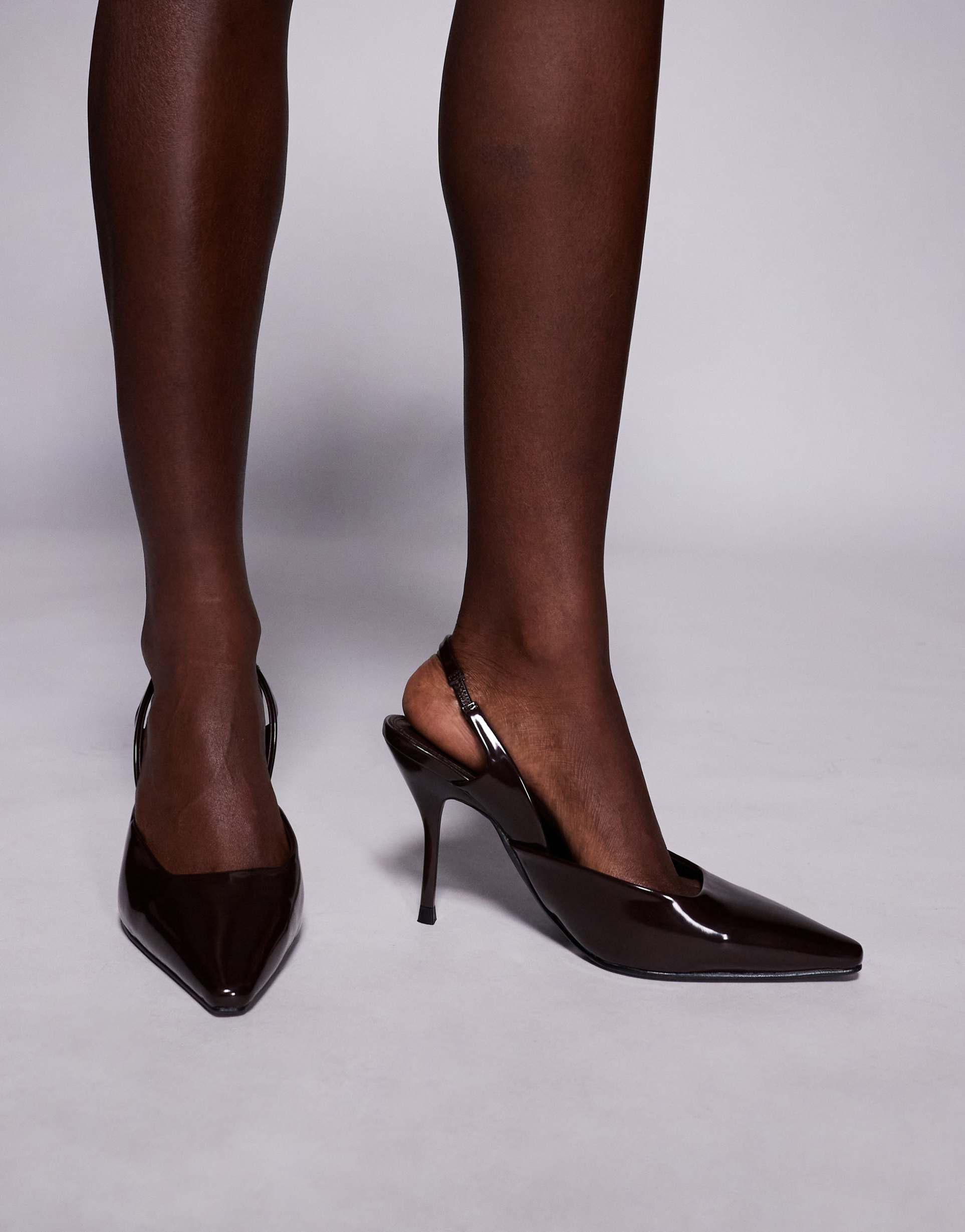 simmi london darcia pointed slingback heeled shoes in chocolate pu