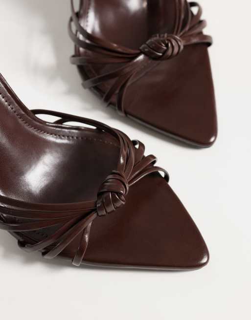 Simmi London Deja Sandalen mit Absatz und Knotendetail in braunem PU, 2 von 4
