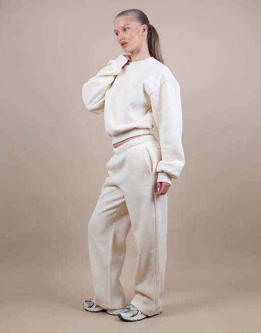 Simmi London Demi straight leg joggers in cream, 3 of 4
