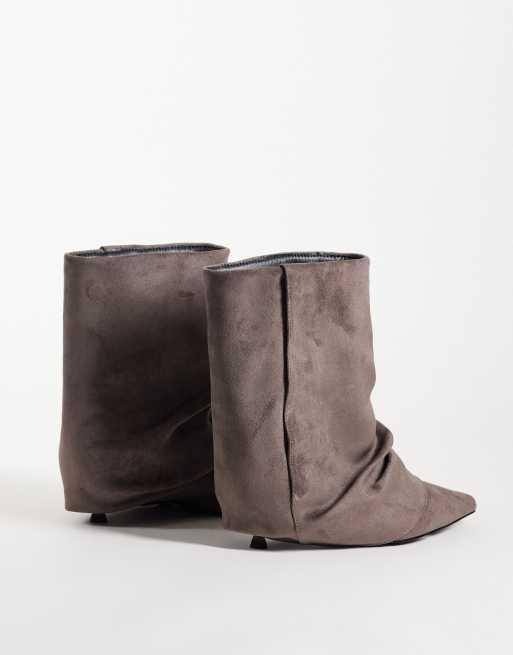 Simmi London Dixee fold-over ruched ankle boots in gray suedette, 3 of 4