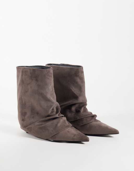 Simmi London Dixee fold over ruched ankle boots in grey suedette, 2 of 4
