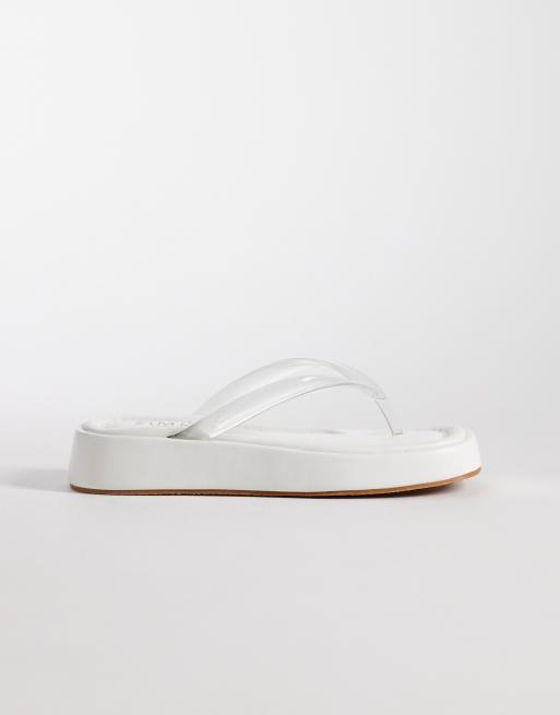 Simmi London – Drew – Vita flip flops med flatform-sula, 2 av 4
