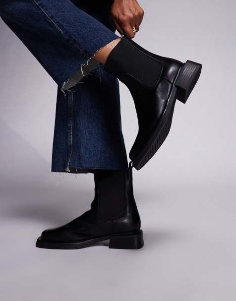SIMMI London Duff low ankle chelsea boots in black - view 1
